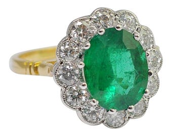 Vintage Emerald Diamond Halo Ring