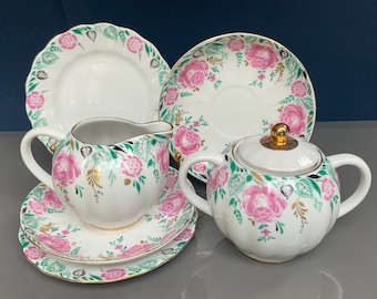 LFZ Lomonosov Imperial Porcelain floral Design, LFZ Lomonosov Imperial High-quality porcelain  Made in USSR the 70s, Pink-Green Hand-painted