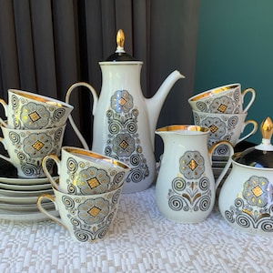 Vergoldetes Vintage RPR Sehr dünnes Porzellan Porzellan Kaffee Espresso SET Marianna. Hergestellt von Rigaer Porzellanmanufaktur RPF.