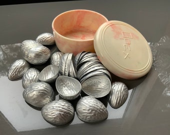 Inutilisé, 42 formes de cuisson de noix et de noix, moules à biscuits aux noix en aluminium vintage, formes de cuisson de biscuits, état neuf, ustensiles de cuisine soviétiques, URSS