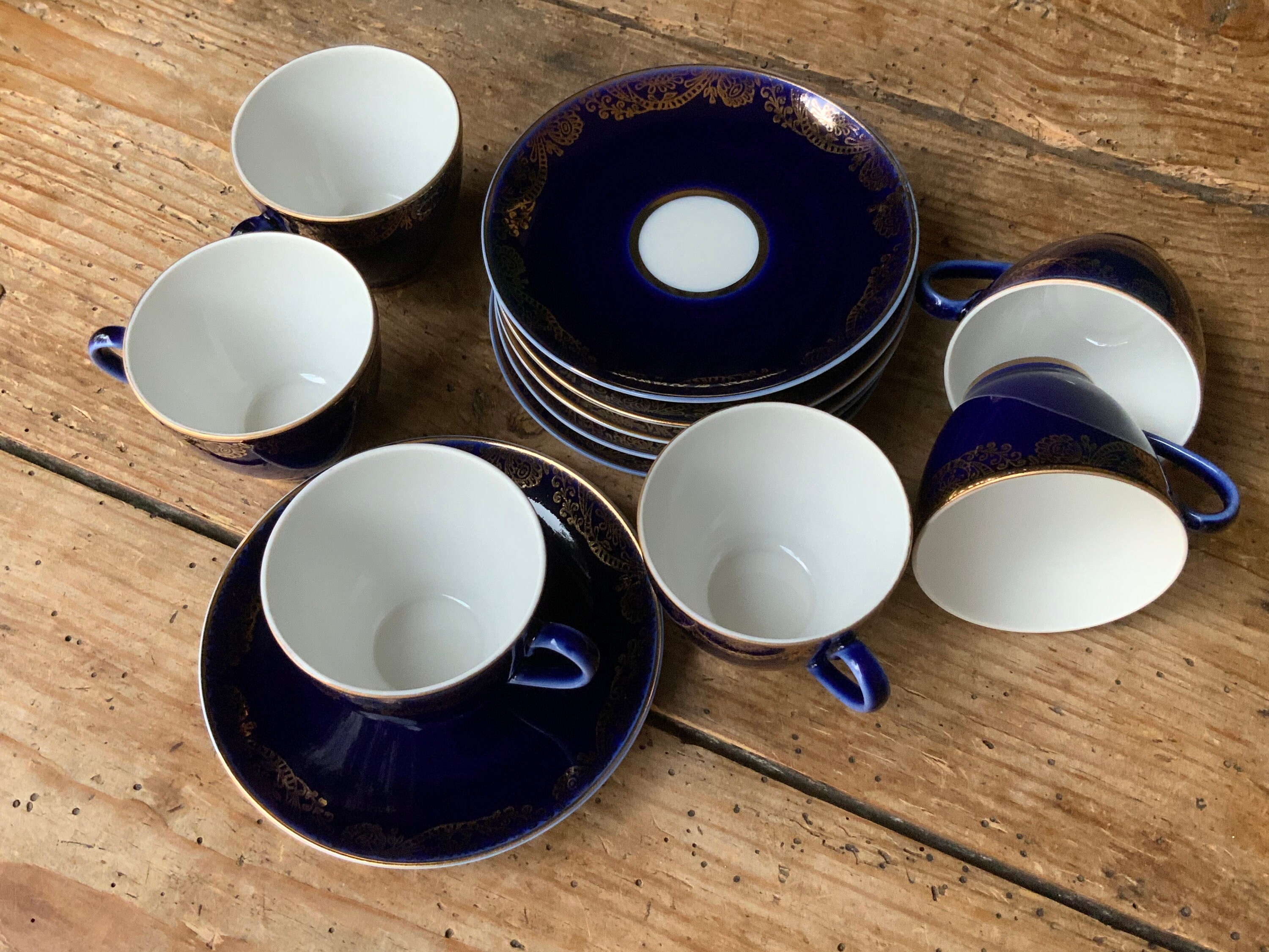 【旧ソ連時代物】インペリアル・ポーセリン　エスプレッソカップ&ソーサー 旧ソ連時代物】インペリアル・ポーセリン エスプレッソカップ