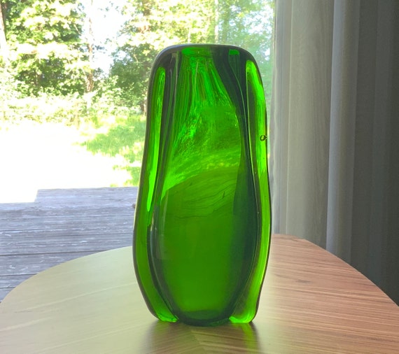 Emerald Green Glass Vase Flower Vase Home Decor Home Decor Etsy