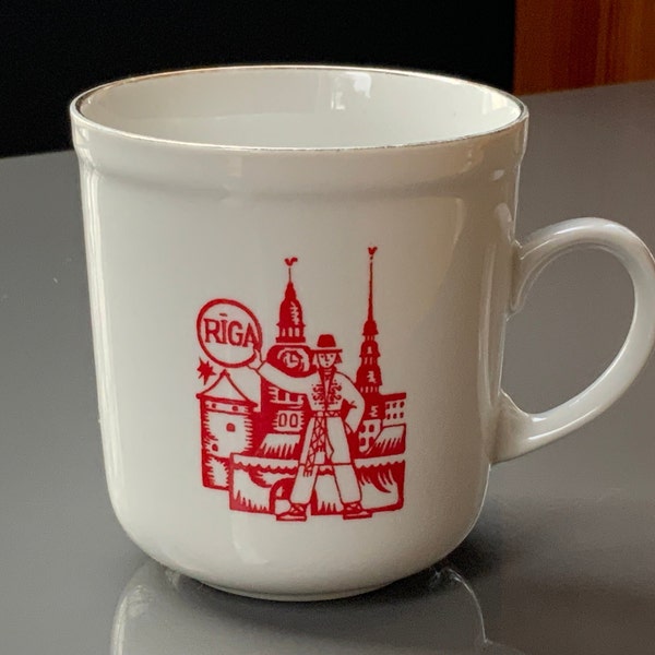 Le prix est pour UNE TASSE. Mug en porcelaine avec vue sur Riga Usine de porcelaine de Riga fabriquée en Lettonie, objet de collection