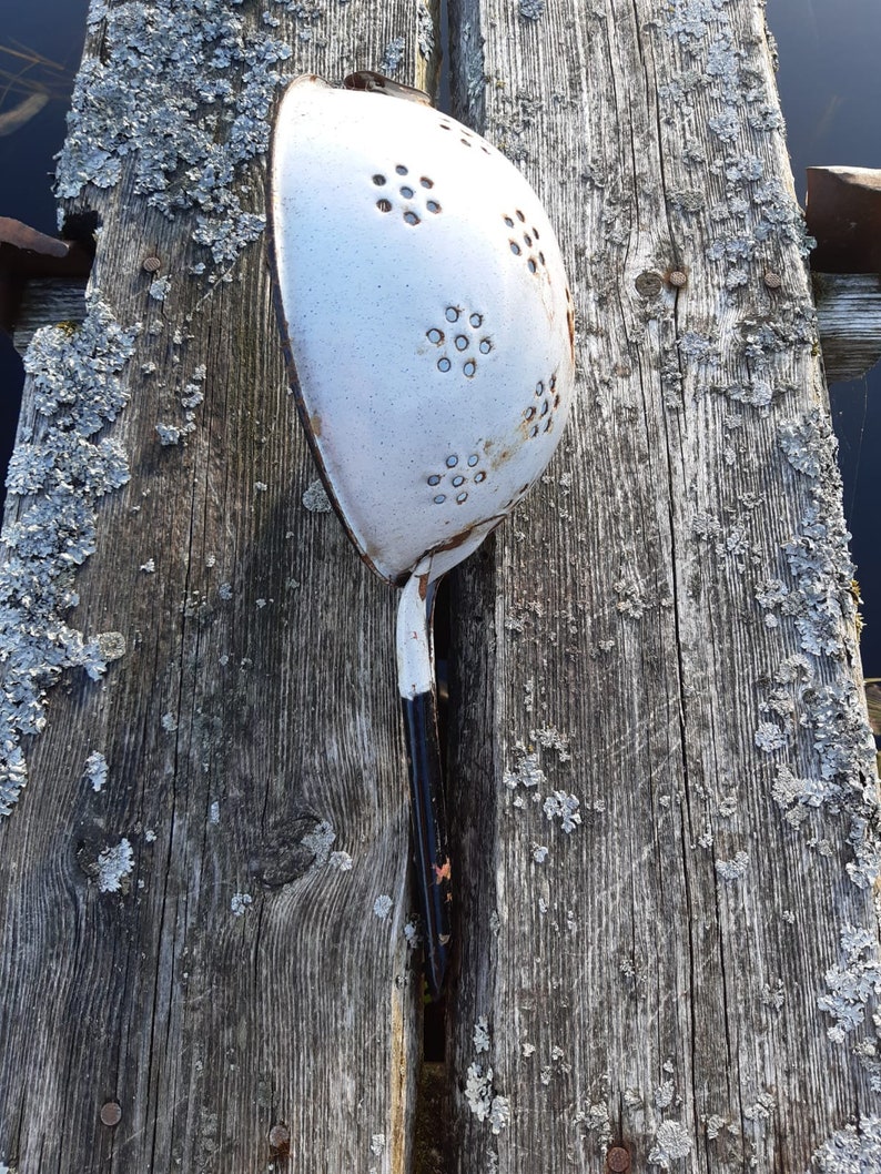 Rusty Colander Vintage Enamel Colander, Rusty Farmhouse Kitchen Decor, USSR 1970s - Etsy