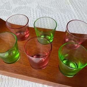 SHOT GLASSES with TRAY Vintage, 6 Shot Vodka Glasses with Wooden Tray, the 1970s (# 448 )
