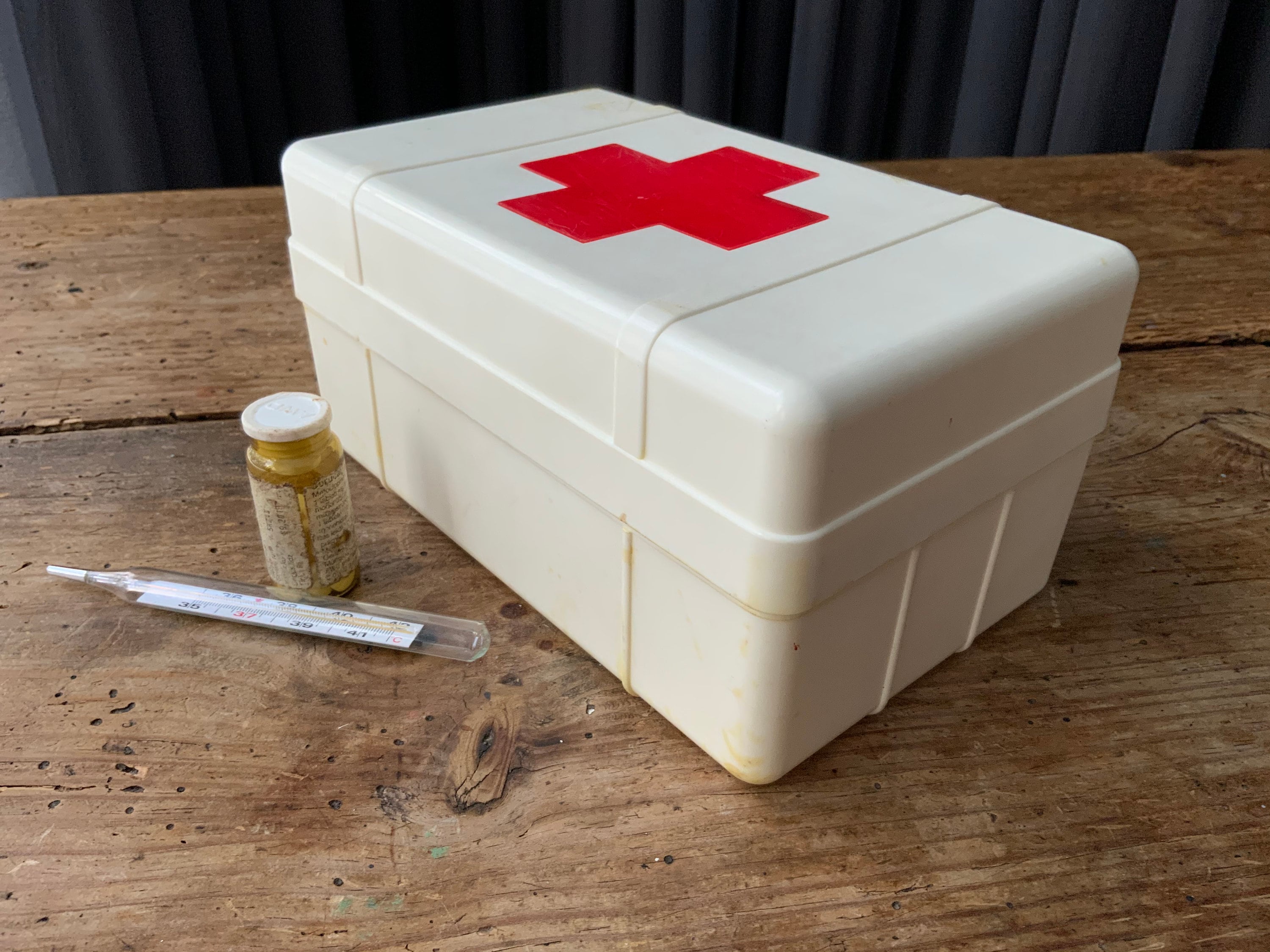 Vintage 70s Soviet First Aid Kit, Medical Red Cross Bag - Etsy