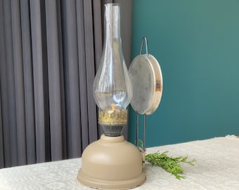 Vintage rustieke benzinelamp, antieke kerosinelamp, boerderijdecor, kerosinelantaarn, olieretrolamp, metalen bliksem