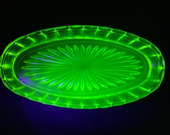 Uranium glass anna green glass serving tray platter oval dish cutted star glass  glass serving tray platter oval dish cutted star glass