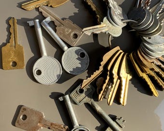 Old rusty metal keys Large skeleton key Soviet door keys, Set of 31