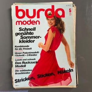 Burda Moden vintage magazine, sewing patterns and instructions, Mai 1981. German language.