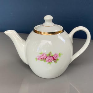 Vintage RPF Porcelain Teapot: Riga Factory Floral Collectible