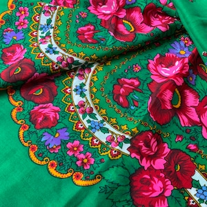 Vintage Made in Japan Shawl, 100% Wool Shawl, Floral Scarf, Soviet-style, Boho style Women&#39;s Scarf, Boho Shawl,  very thin scarf