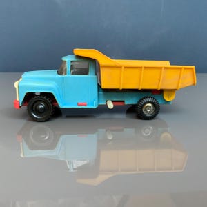 ZIL-130, Vintage samlarleksak för barn ЗИЛ lastbilsbil plastmodell Sovjettiden, Sovjetunionen