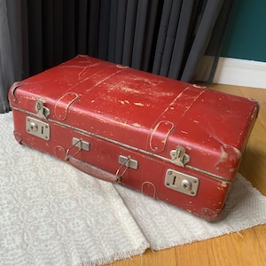 Maleta vintage de color marrón rojizo, maleta desgastada, baúl marrón antiguo, bolso de viaje retro