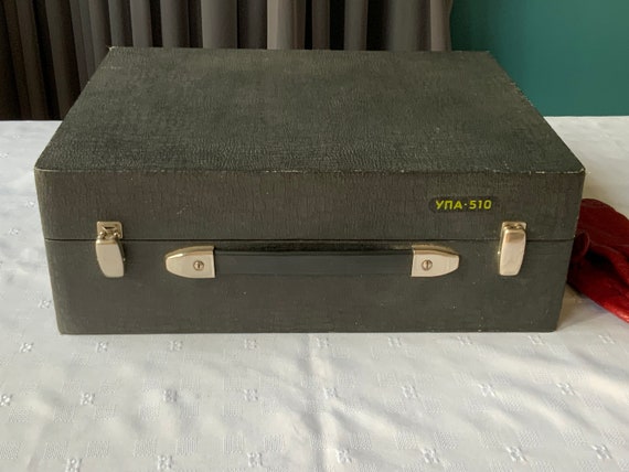 Old big wood Suitcase, travel bag shabby suitcase… - image 6