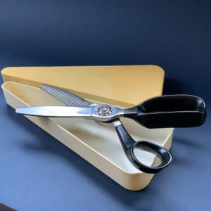 Vintage Zigzag Scissors: USSR Sewing Tool with Box