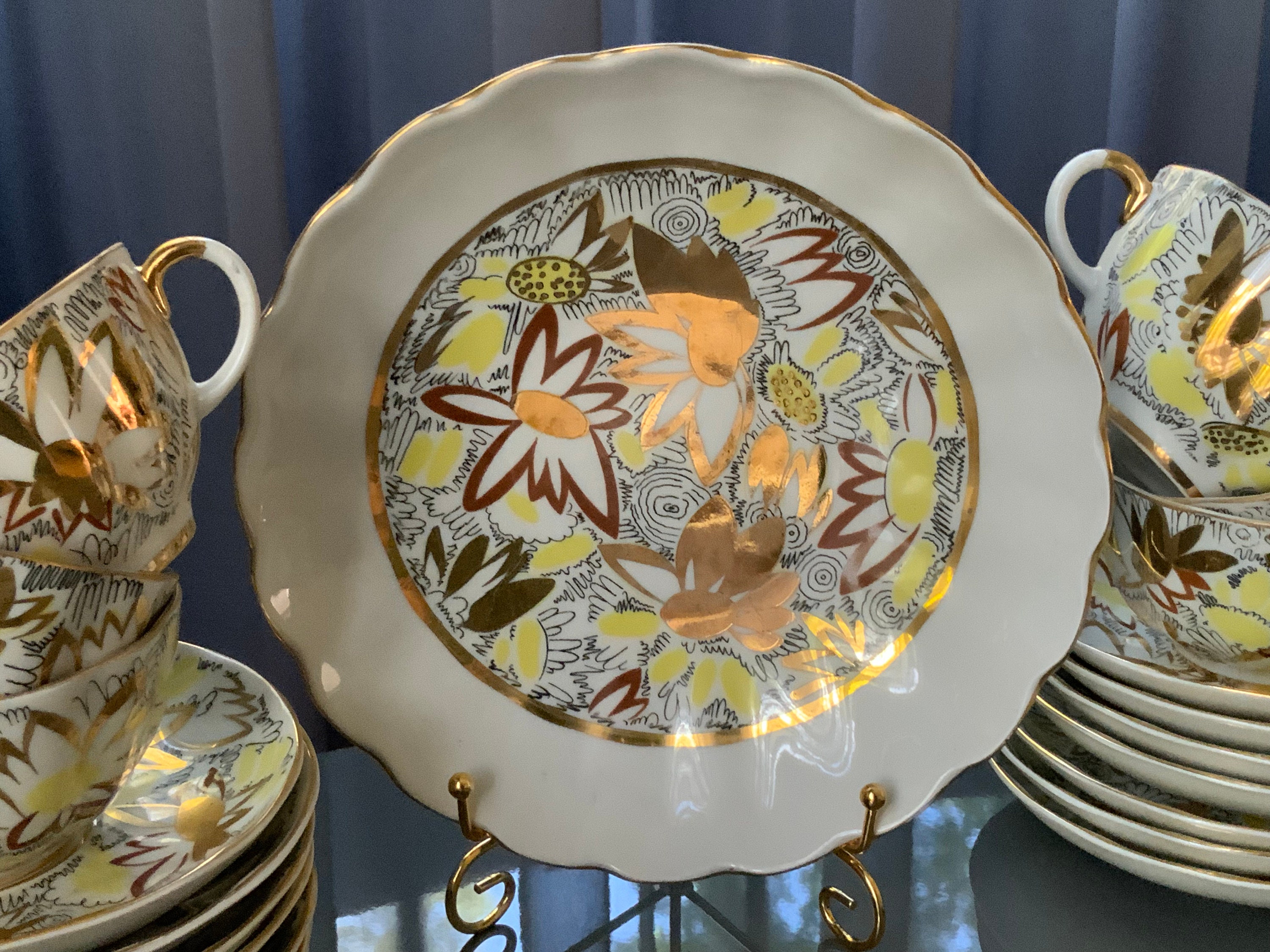 Lomonosov Imperial Porcelain Tea Set: Gold Daisy, 22k Trim, USSR