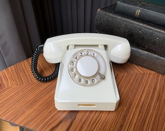 Teléfono de disco blanco vintage TA-65 - Decoración del hogar de la URSS de los años 60