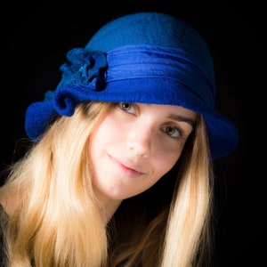 Blue Cloche hat, nuno felted winter hat, felt hat for winter felted flapper hat, Great Gatsby hat 1920s hat unique merino wool silk nunofelt