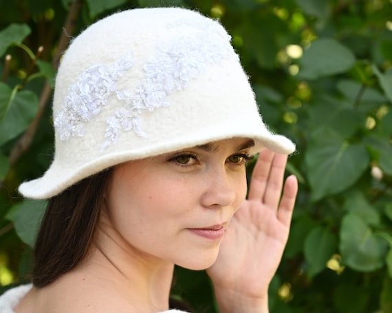 Ladies felt cloche hats deals