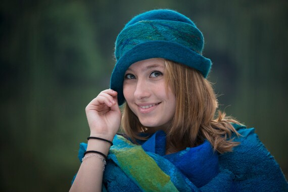 Blue Felt Cloche Hat, Felt Hat Merino Wool Winter Hat  display picture 3