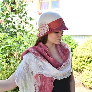 Cloche Hat Women with bohemian scarf, Vintage Felt cloche hat, Cloche Hat Flapper 1920 Hat, Art Hat Cloche 1920&#39;s Wool Cloche Winter