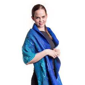 Blauer gefilzter Schal für Frauen, weicher großer Wollschal Nuno gefilzter Schal für den Winter, gefilzter Schal, Wollschal Decke Frauen Bild 6