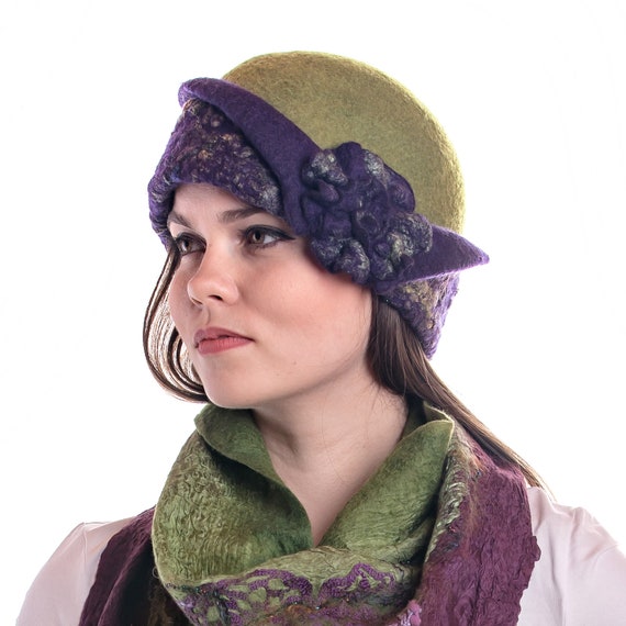 FELTED Wool HAT With Flower, Purple Winter Cloche Hat and  display picture 1