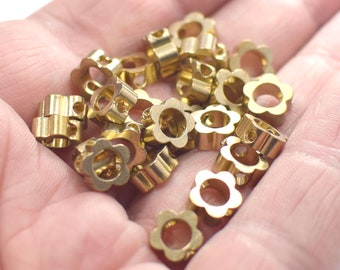 8 mm , Raw Brass Solid Flower  Bead - 3.5 mm Thick - Middle Hole 5 mm -Hole 2.5 mm