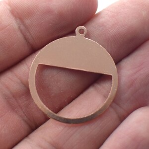 0.8 x 25 x 28  mm ,  Raw Copper Round Findings  - 1 Hole
