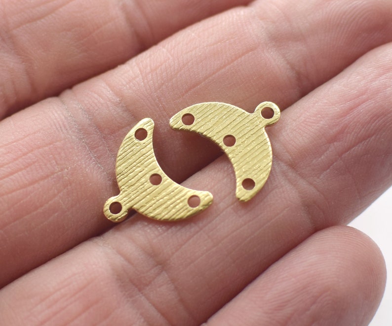 4 Hole Crescent Findings Raw Brass Textured With Handle Crescent Shape Charms 0.8 x 10 x 15 mm