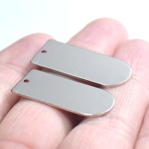 0.8 x 13 x 30 mm,  Silver Tone  D Shape Charms -  1 Hole