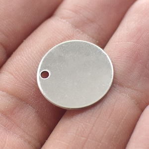 0.7 x 16 mm , Stainless Steel Round Stamping Blanks Findings  - 1 Hole