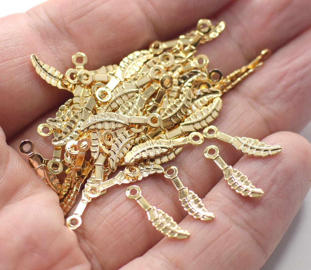 ゴールドメッキ 象のチャーム 小型 4 X 16 Mm , 24K Shiny Gold Plated Tiny Leaf Charms - NF0039