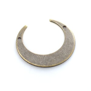 0.8 x 28 x 30 mm ,Antique Brass Crescent Shape Charms -  2 Hole