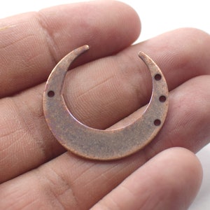 0,8 x 28 x 30 mm , Encantos de forma de media luna de cobre antiguo- 4 agujeros