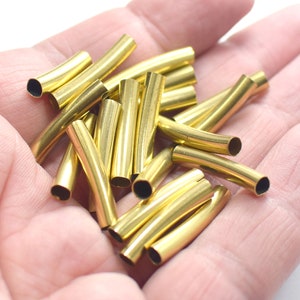 4 x 21 mm , Raw Brass Runde gebogene Rohr Erkenntnisse - 3,8 mm Loch