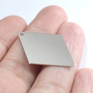 0.5 x 25 x 33 mm , Silver Tone  Diamond  Findings  - 1 Hole