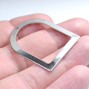 0.8 x 28 x 35 mm,  Silver Tone  D Shape Charms - 1  Hole