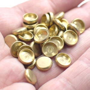 2,5 x 9 mm, resultados industriais redondos de latão cru das configurações do cabochão - furo de 7,5 mm
