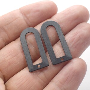 0.8 x 13 x 30 mm, Black Color D Shape Charms - 1 Hole