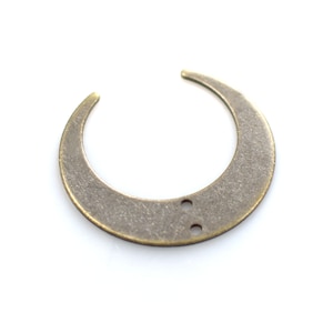 0.8 x 28 x 30 mm ,Antique Brass Crescent Shape Charms -  2 Hole
