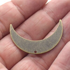 0.8 x 9 x 35 mm ,  Antique Brass  Crescent Shape  Charms - 1 Hole