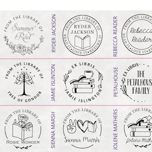 Puede incluir: Nueve dise&ntilde;os de ex libris diferentes con varias ilustraciones y texto. Los dise&ntilde;os incluyen un &aacute;rbol, un libro, una flor, un signo de paz, un coraz&oacute;n, una taza de caf&eacute; y una pila de libros. El texto incluye los nombres "Summer Reid", "Ryder Jackson", "Rebecca Reader", "Tree of Gondor", "Jamie Islington", "Rosie Wonder", "Sienna Marsh", "Petalhouse Family" y "Jolene Mathers".