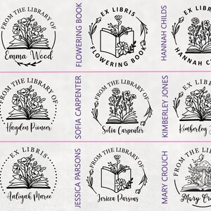 Puede incluir: Nueve sellos de goma diferentes con tem&aacute;tica de libros con dise&ntilde;os florales. Cada sello presenta un nombre diferente y el texto "From the Library of" o "Ex Libris".