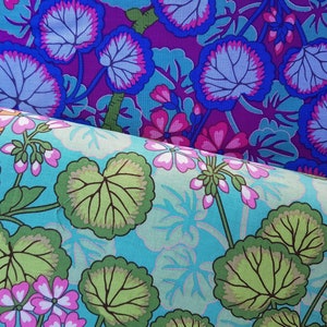 Kaffe Fassett Collective for Free Spirit &quot;Climbing Geraniums&quot;, PWPJ 110 in green & purple, 0.5 m x 1.10 m