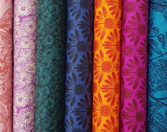 Anna Maria Textiles by Northcott "Indelible" - Single Colorway Chrysanthemums violet & petrol - 0.5mx 1.10 m