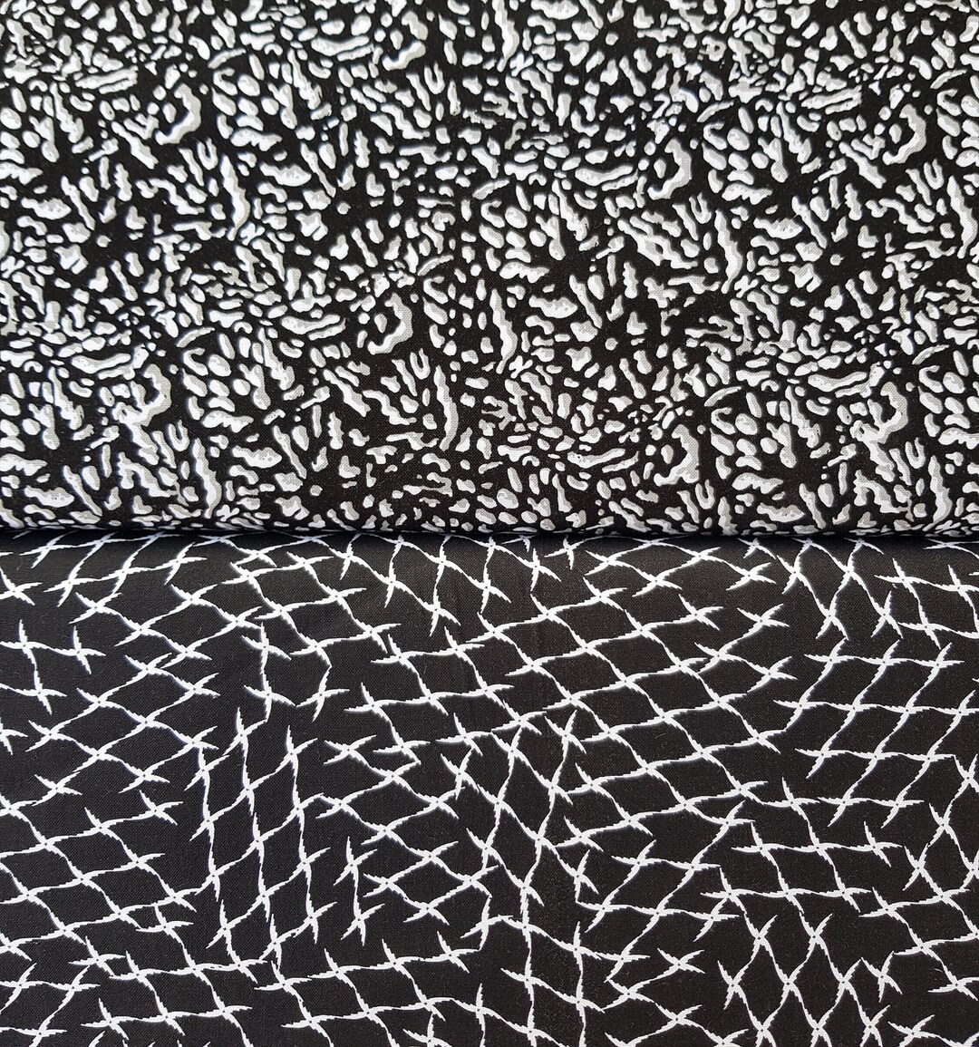 Night Fancy Drift White - Victoria Findlay Wolfe - PER QUARTER METRE Night Fancy Drift White - Victoria Findlay Wolfe - PER QUARTER METRE