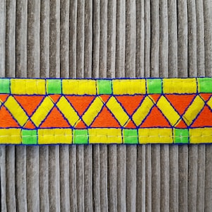 Indische bestickte Borte im Ethno Style , tolle kräftige Farben - 40 mm x 1 Meter