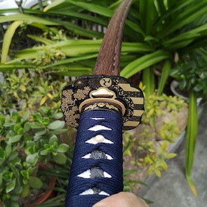 Wooden Samurai Katana Sword w/ Scabbard Cosplay Video Game